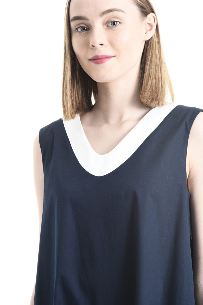 Abito ampio in gabardina Intrend Abito ampio in gabardina Intrend