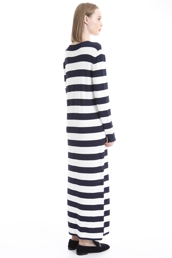 Knitted viscose dress Intrend Knitted viscose dress Intrend