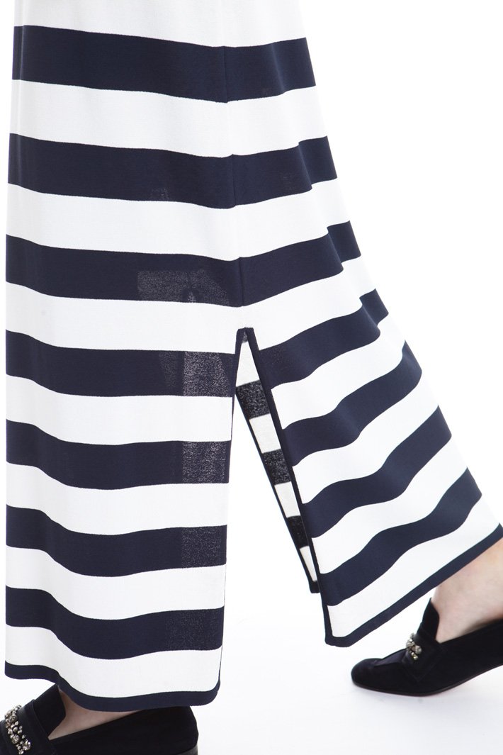 Knitted viscose dress Intrend Knitted viscose dress Intrend