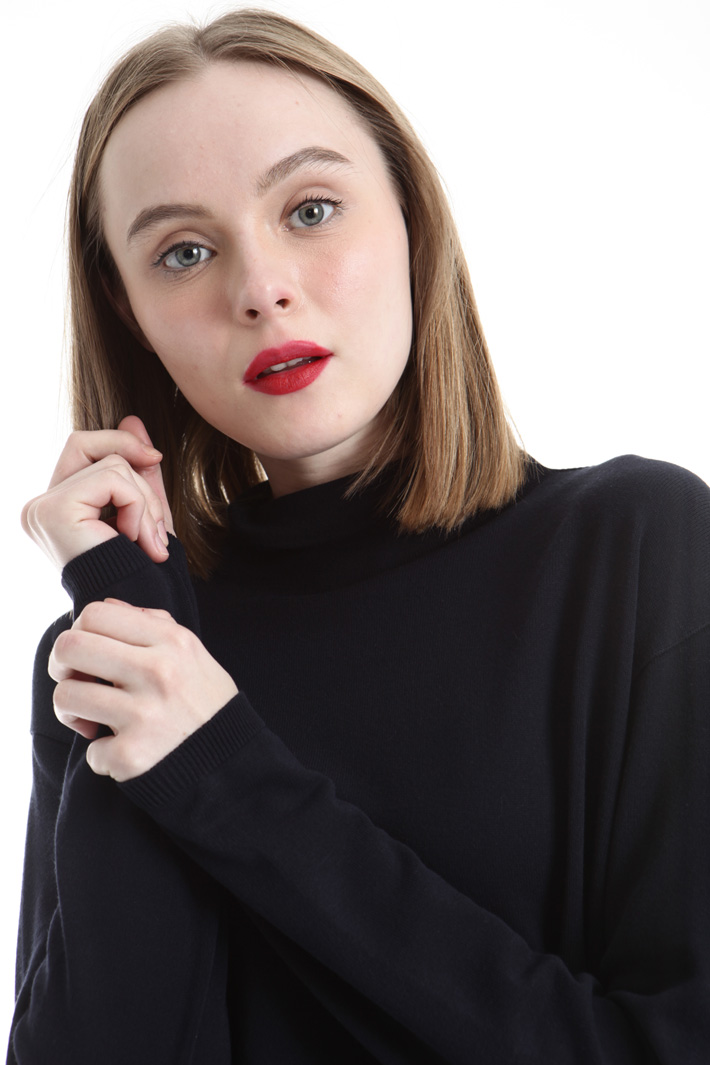 Dolcevita in maglia di viscosa Intrend Dolcevita in maglia di viscosa Intrend