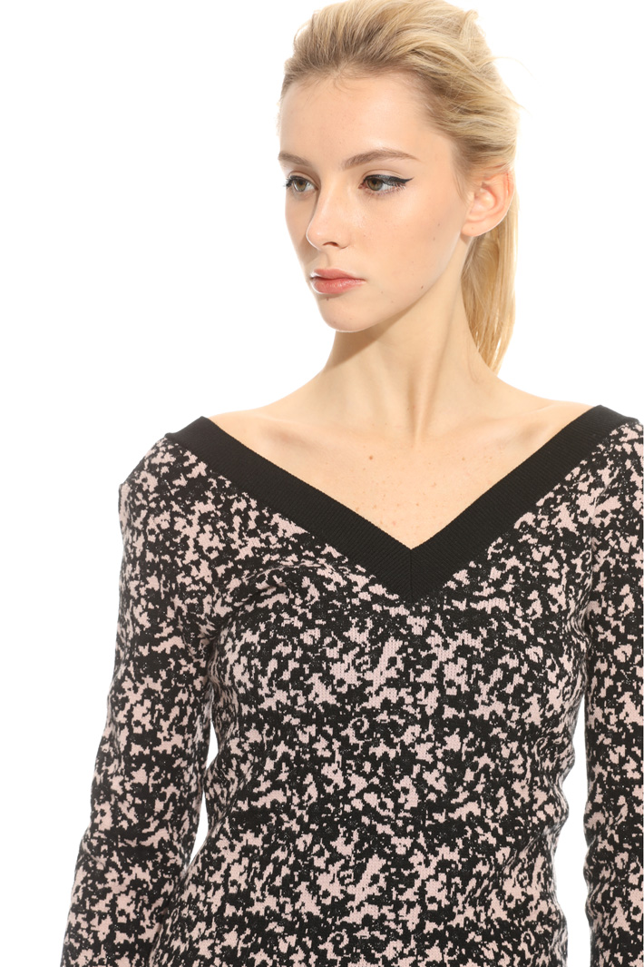 Maglia jacquard con scollo a V Intrend Maglia jacquard con scollo a V Intrend