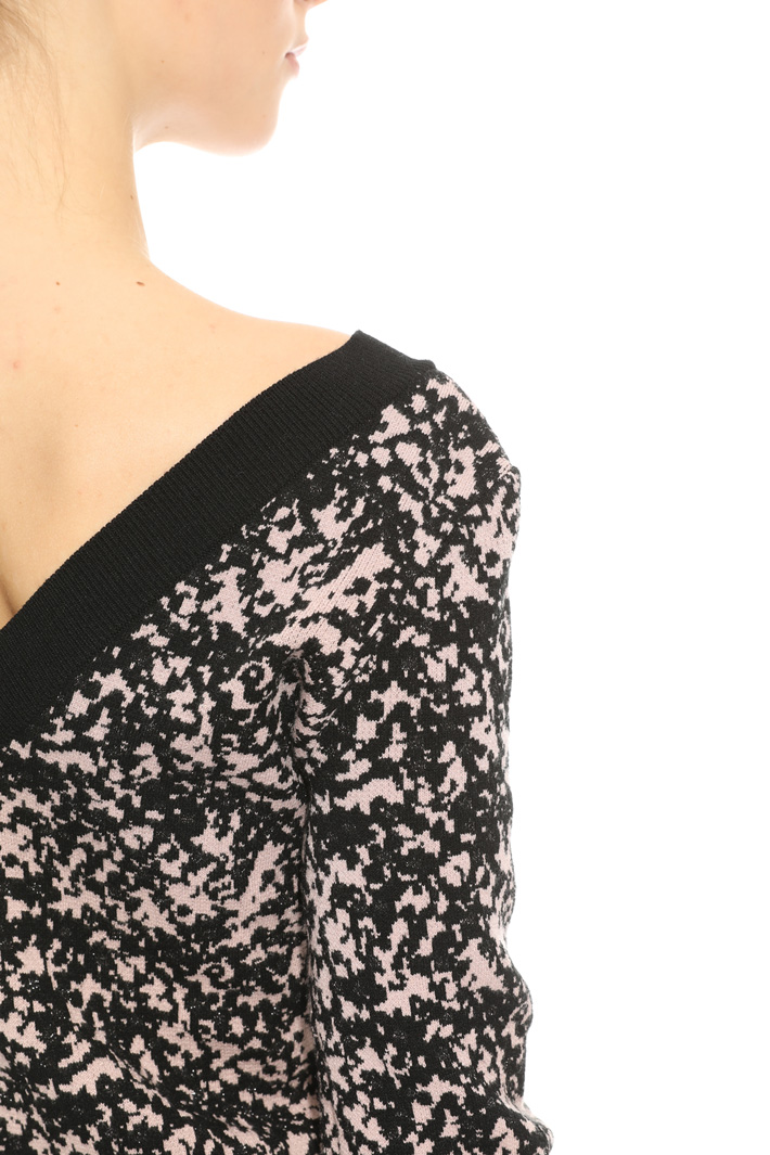 Maglia jacquard con scollo a V Intrend Maglia jacquard con scollo a V Intrend