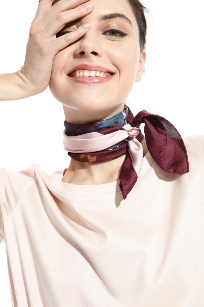 Printed silk foulard Intrend Printed silk foulard Intrend