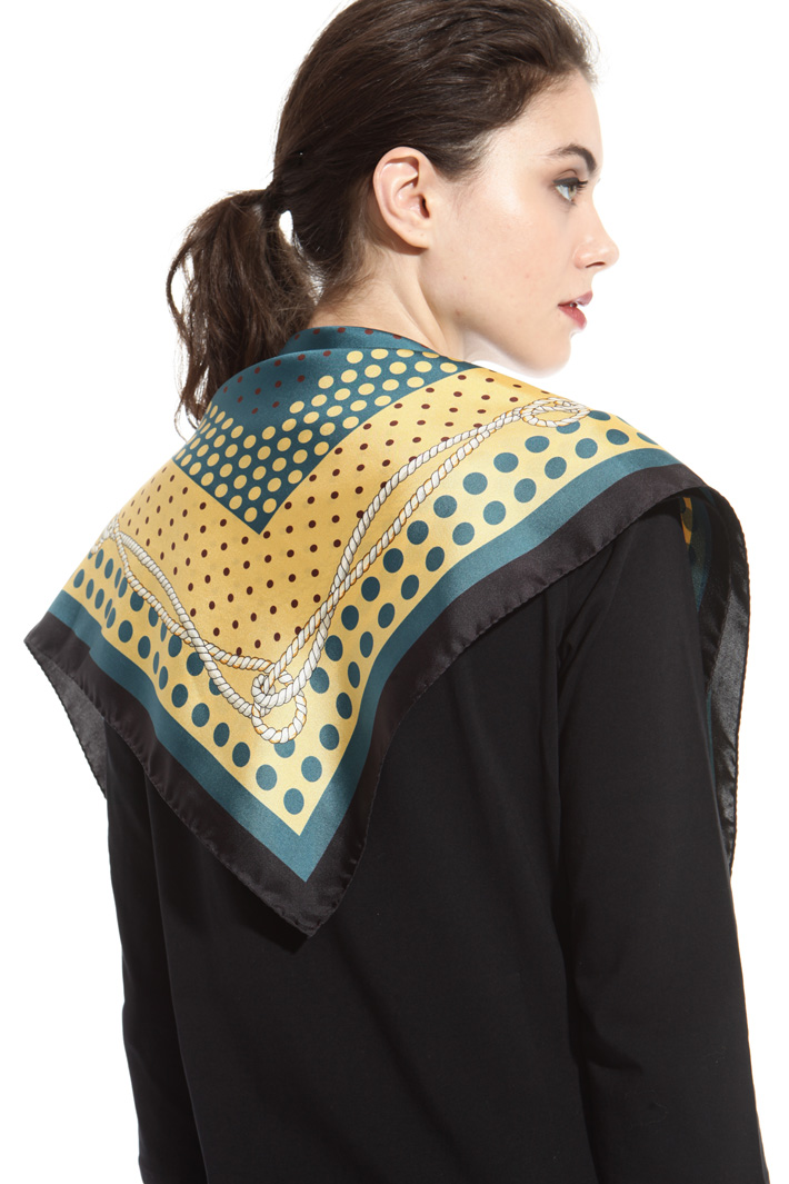 Pure silk foulard Intrend Pure silk foulard Intrend