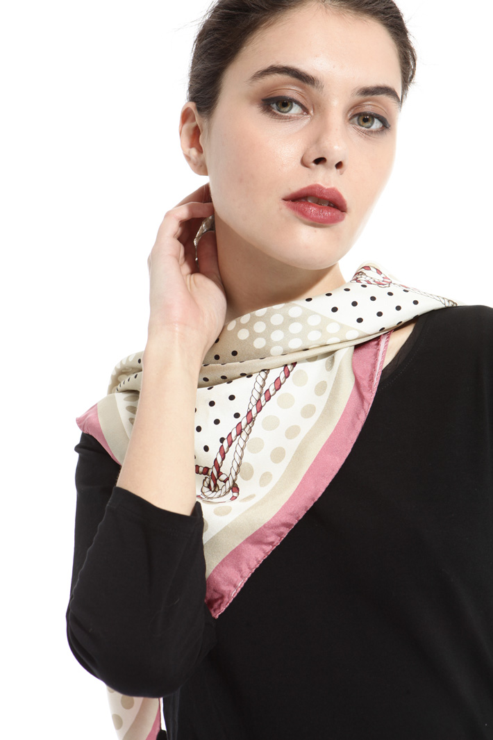 Pure silk foulard Intrend Pure silk foulard Intrend
