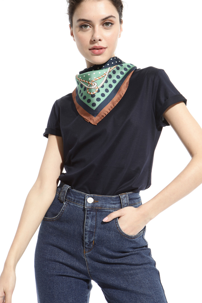 Pure silk foulard Intrend Pure silk foulard Intrend
