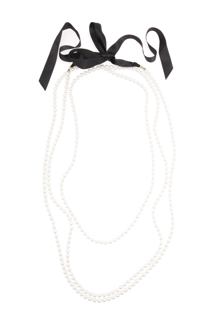 Long necklace with pearls
Intrend Long necklace with pearls
Intrend