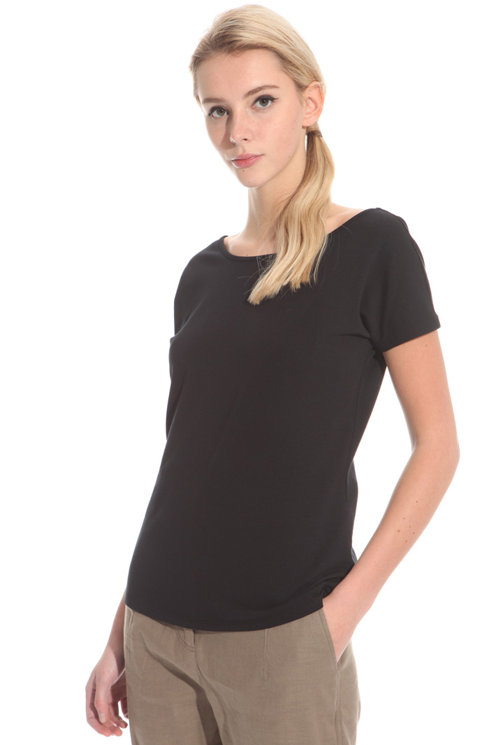 T-shirt con scollo ampio Intrend T-shirt con scollo ampio Intrend