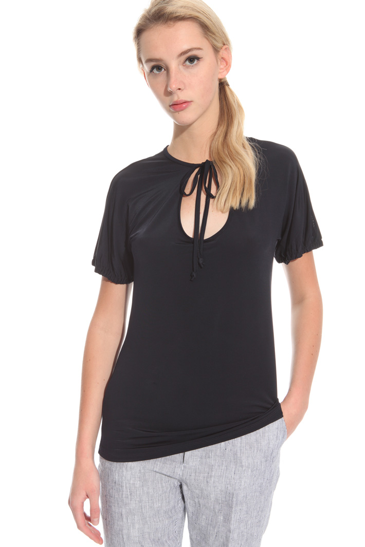 T-shirt in jersey fluido Intrend T-shirt in jersey fluido Intrend