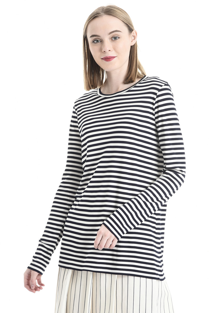 Maglia in jersey rigato Intrend Maglia in jersey rigato Intrend