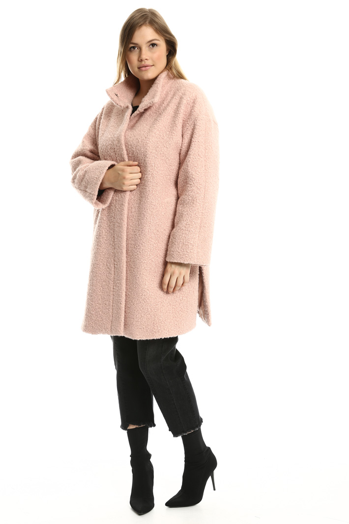 Cappotto in tessuto bouclé Intrend Cappotto in tessuto bouclé Intrend