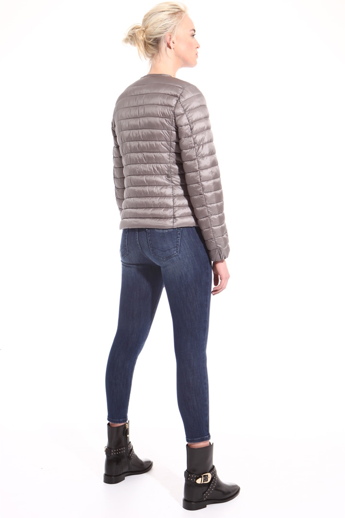 Quilted short padded jacket
Intrend Quilted short padded jacket
Intrend
