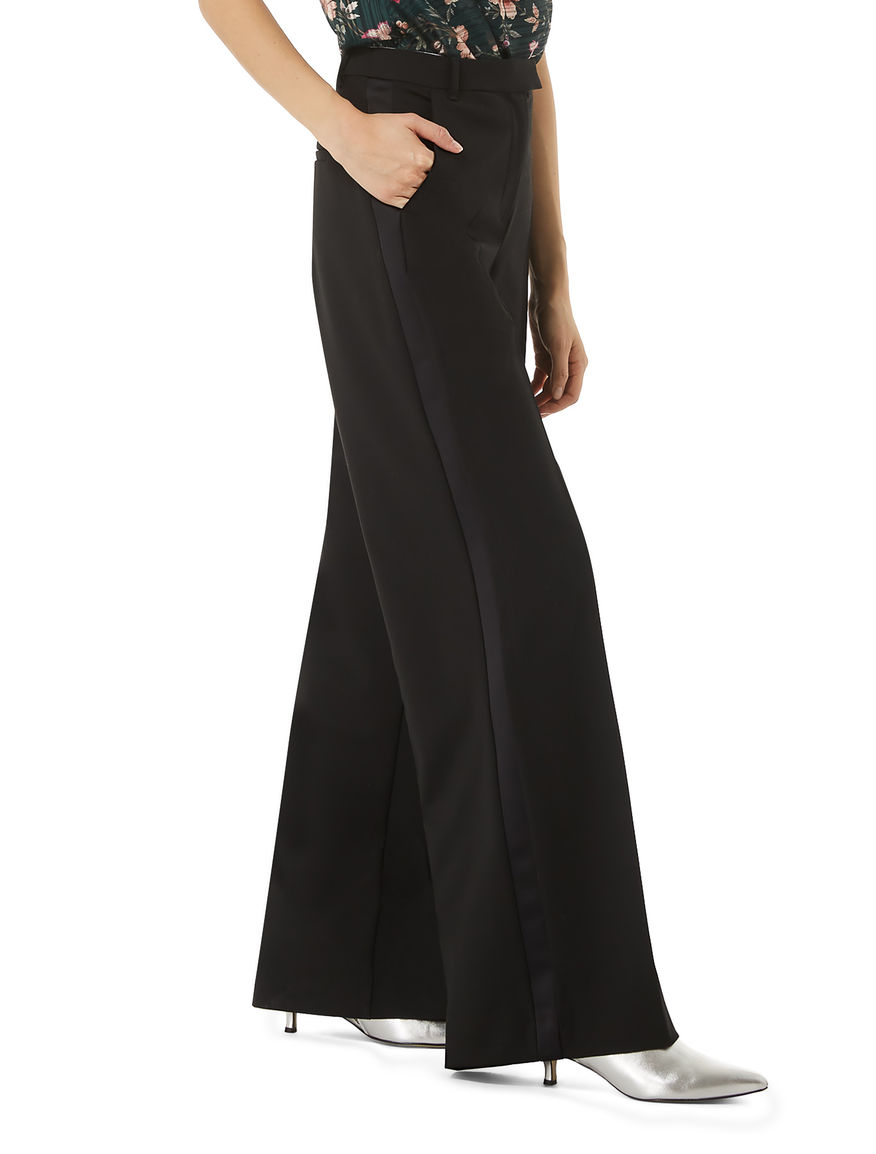 Wide trousers Wide trousers