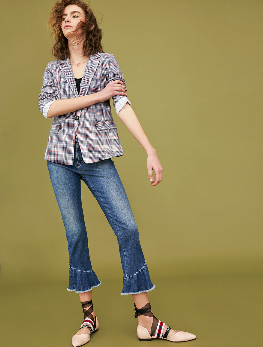 Semi-fitted blazer Semi-fitted blazer