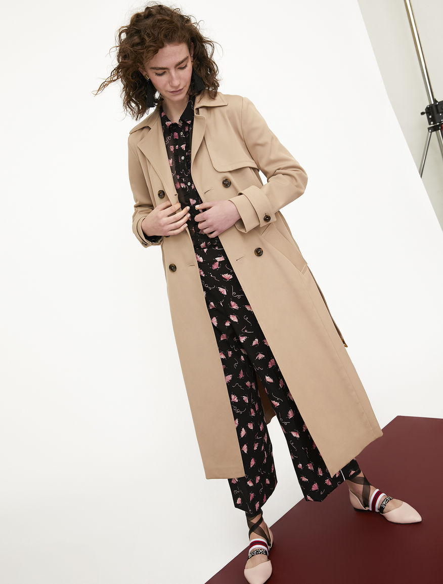 Double-breasted trench coat Double-breasted trench coat