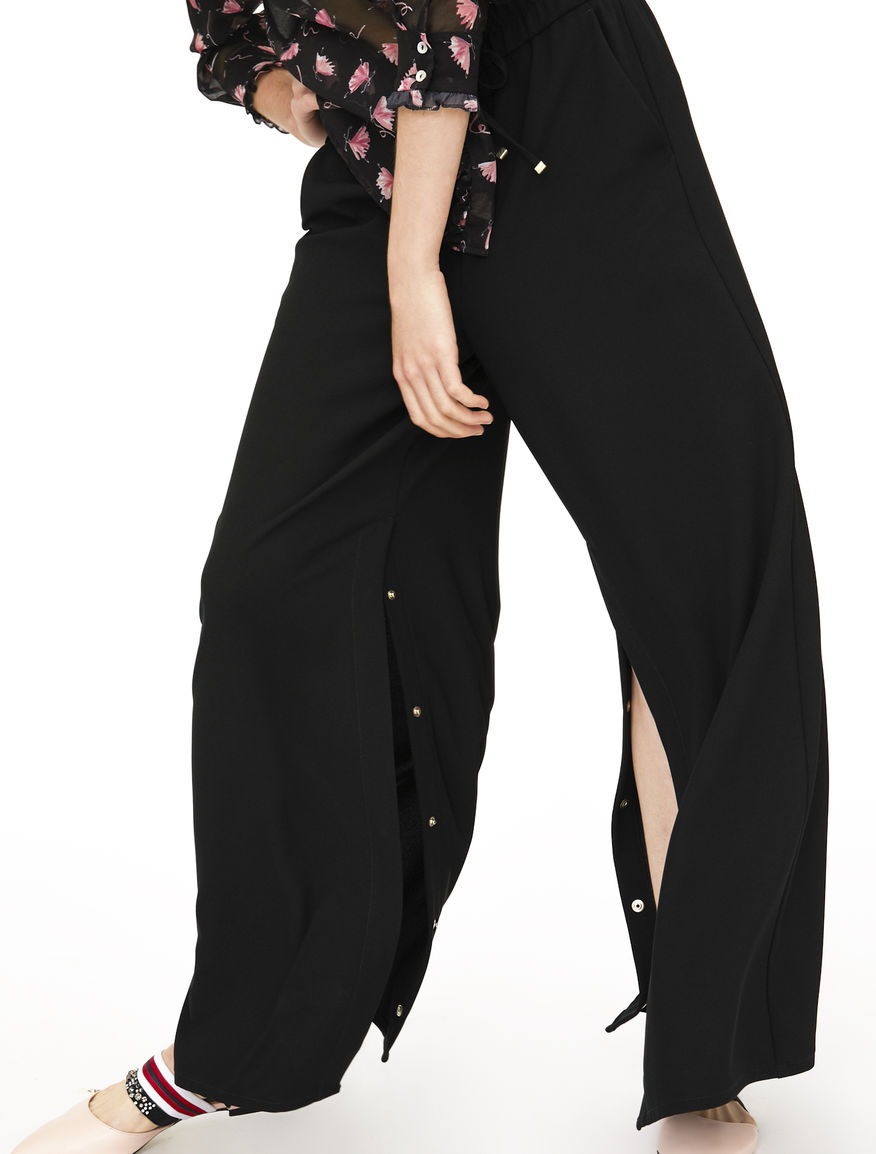 Trousers with buttons Trousers with buttons