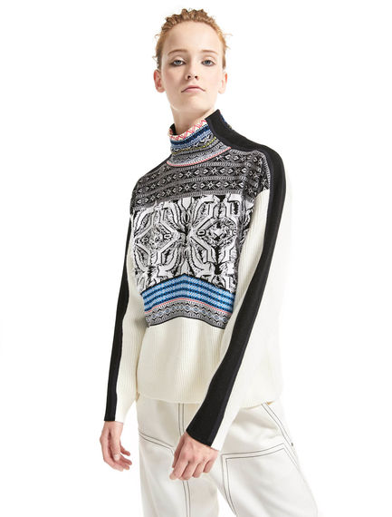 Maglia boxy con motivi nordici e sport