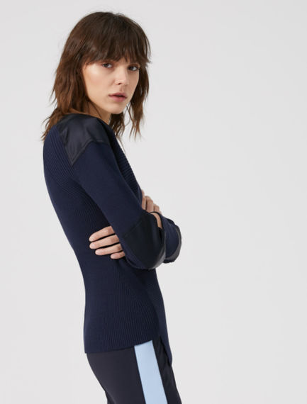 Maglia con con patch in raso