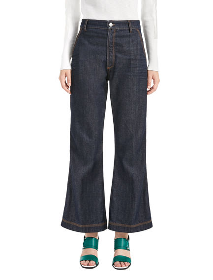 Jeans cropped dalla linea flare