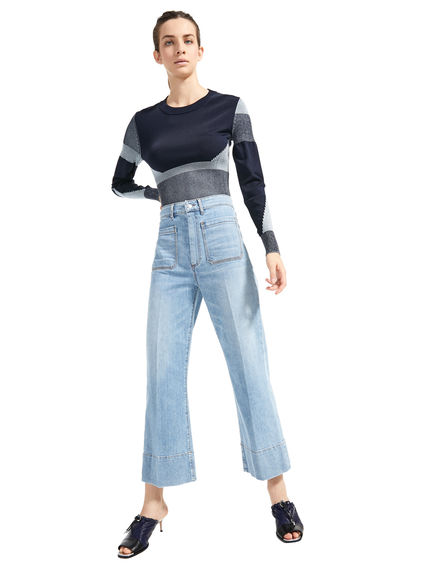 Jeans vintage dalla linea flare