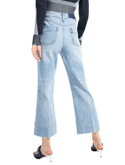 Jeans vintage dalla linea flare