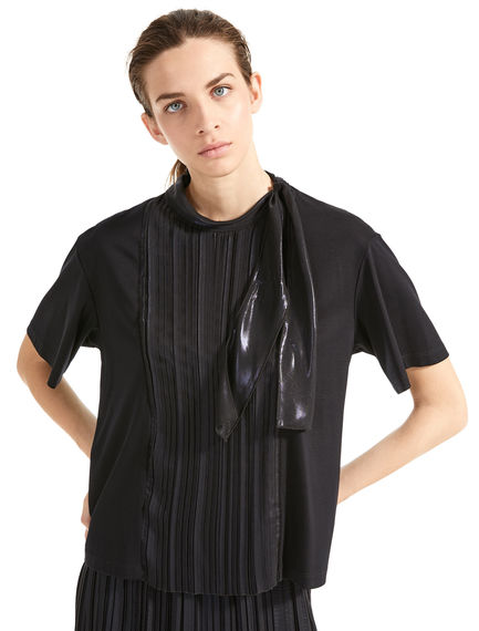 T-shirt a pieghe laminata