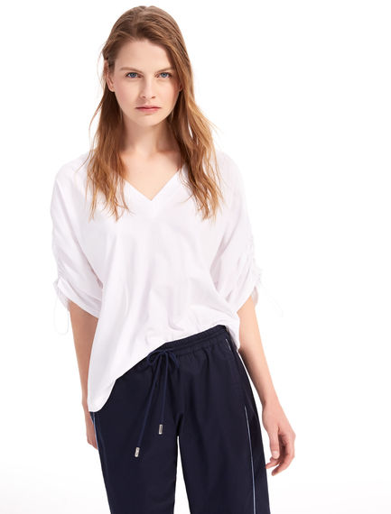 T-shirt con coulisse sulle spalle