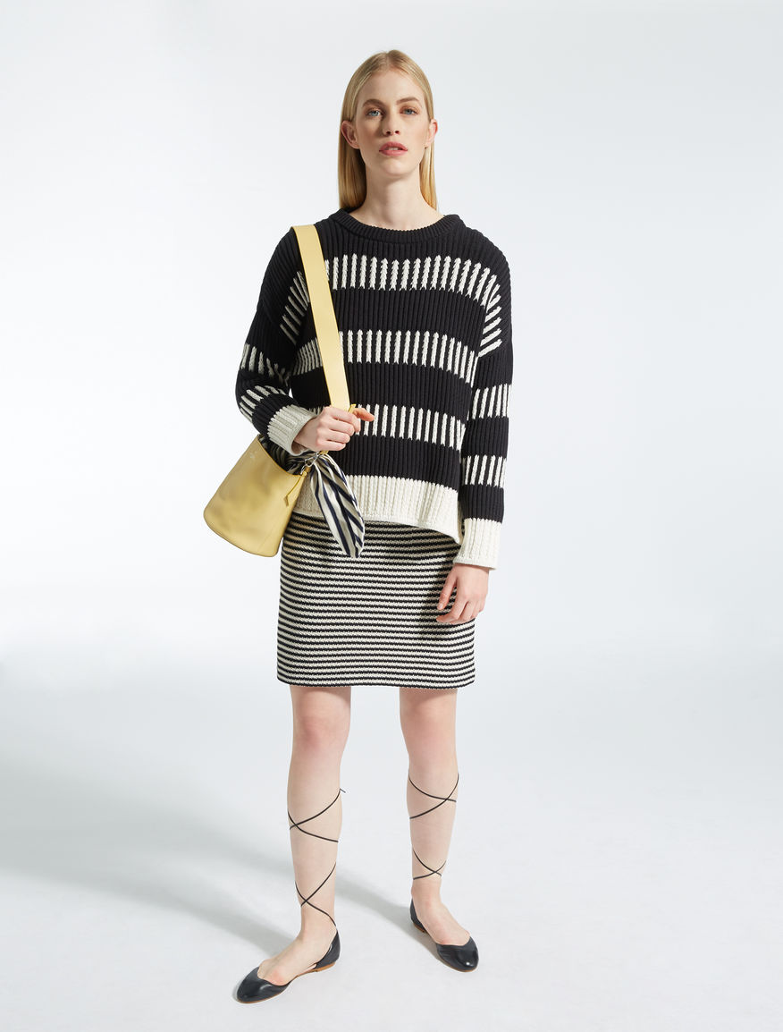 Leather bucket bag Weekend Maxmara Leather bucket bag Weekend Maxmara