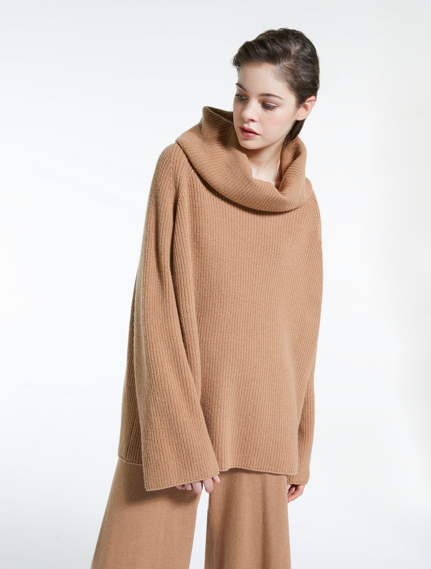 Wool yarn pullover Weekend Maxmara Wool yarn pullover Weekend Maxmara