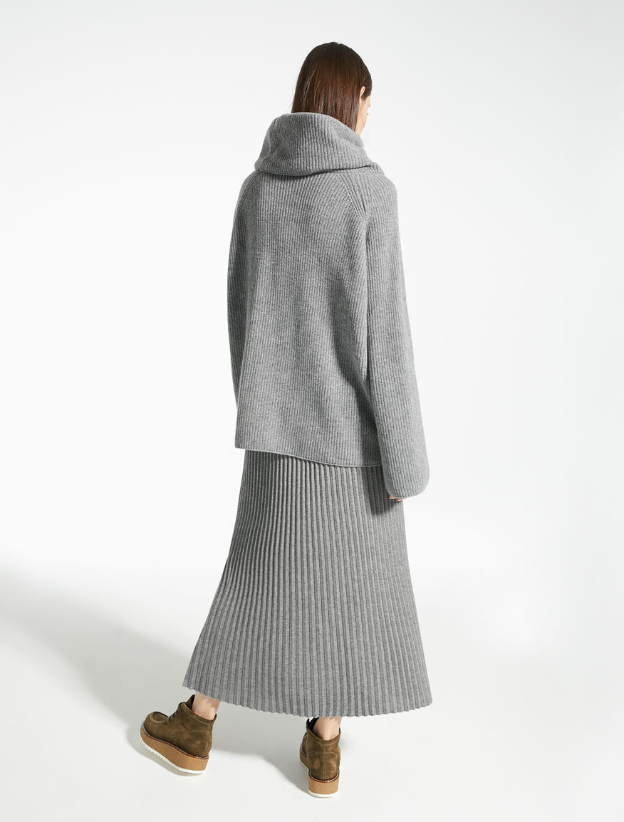 Wool yarn pullover Weekend Maxmara Wool yarn pullover Weekend Maxmara