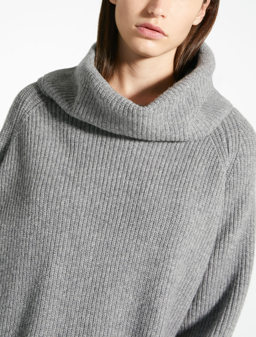 Wool yarn pullover Weekend Maxmara Wool yarn pullover Weekend Maxmara
