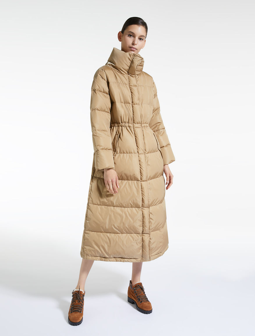 Piumino in taffetà di nylon antigoccia Weekend Maxmara Piumino in taffetà di nylon antigoccia Weekend Maxmara