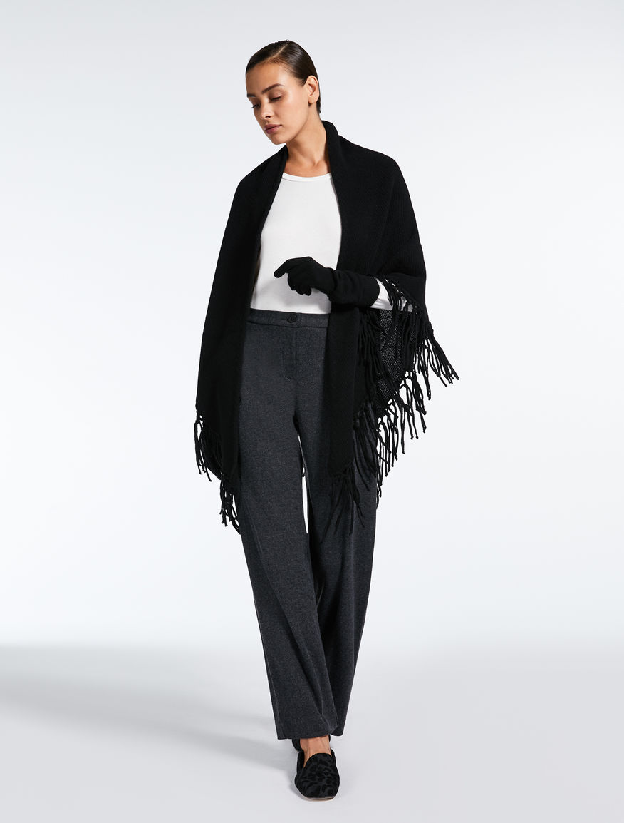 Wool shawl Weekend Maxmara Wool shawl Weekend Maxmara