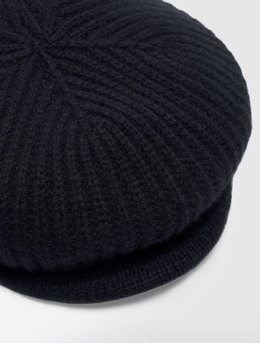 Cashmere beret Weekend Maxmara Cashmere beret Weekend Maxmara