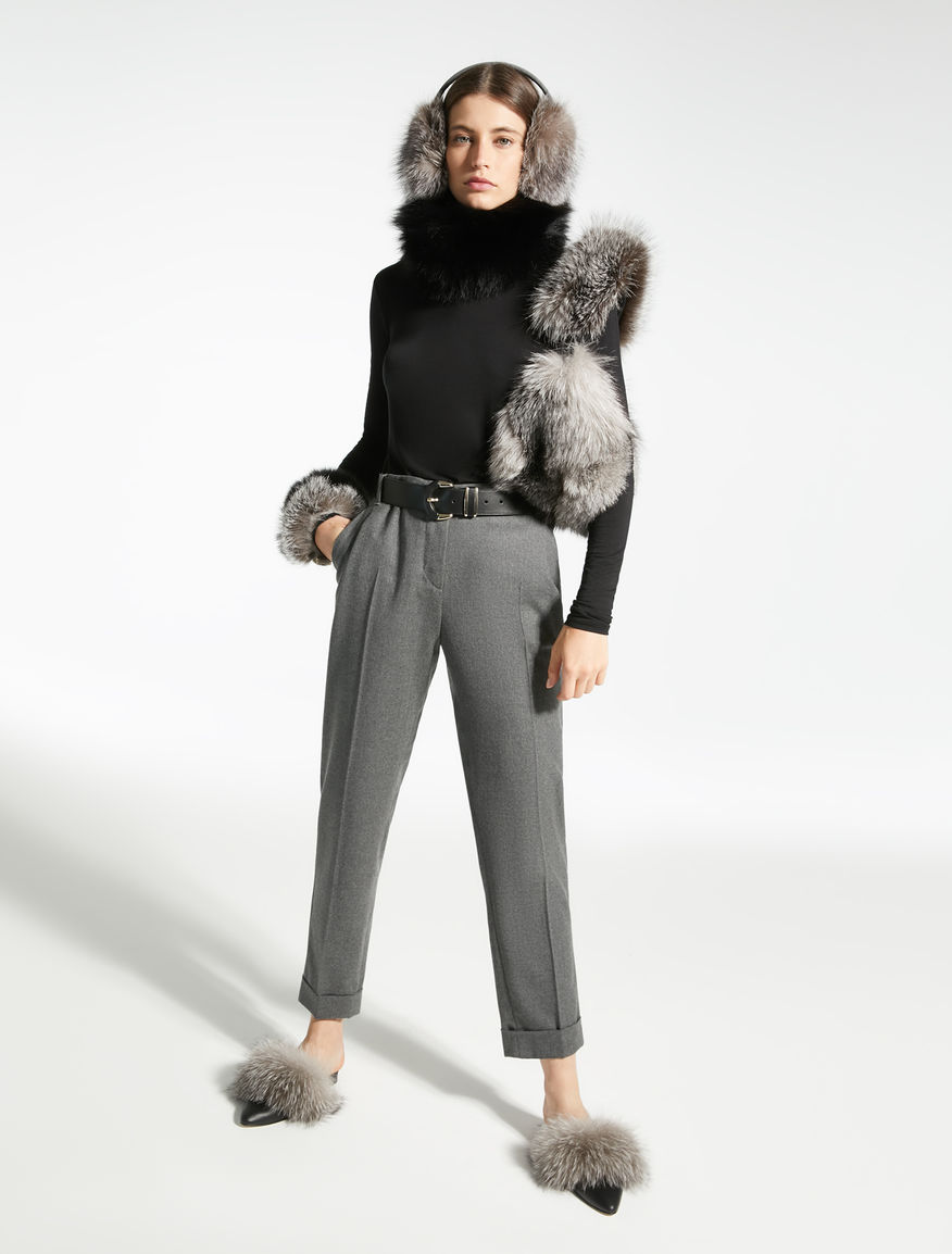 Fox fur earmuffs Weekend Maxmara Fox fur earmuffs Weekend Maxmara