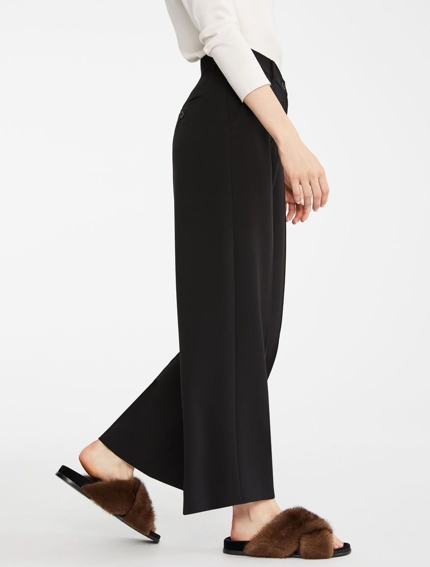 Pantaloni in tessuto tecnico Weekend Maxmara Pantaloni in tessuto tecnico Weekend Maxmara