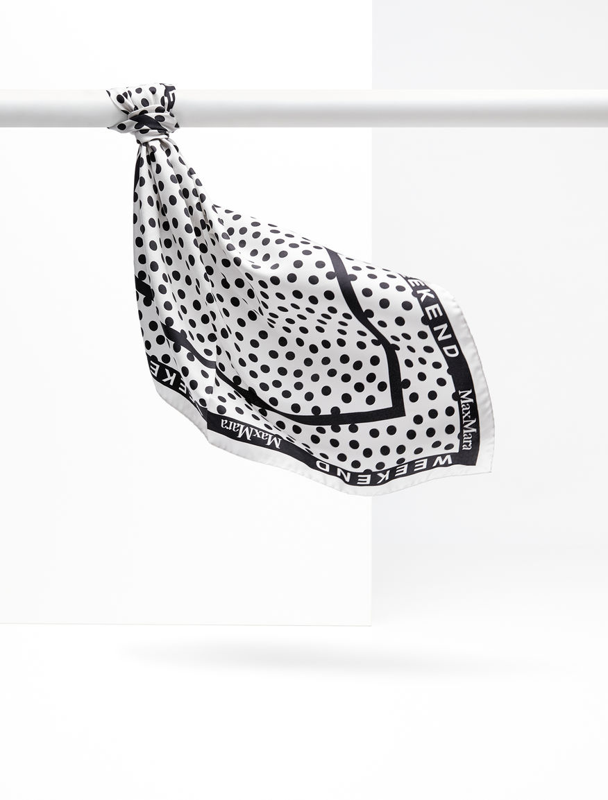 Silk foulard Weekend Maxmara Silk foulard Weekend Maxmara