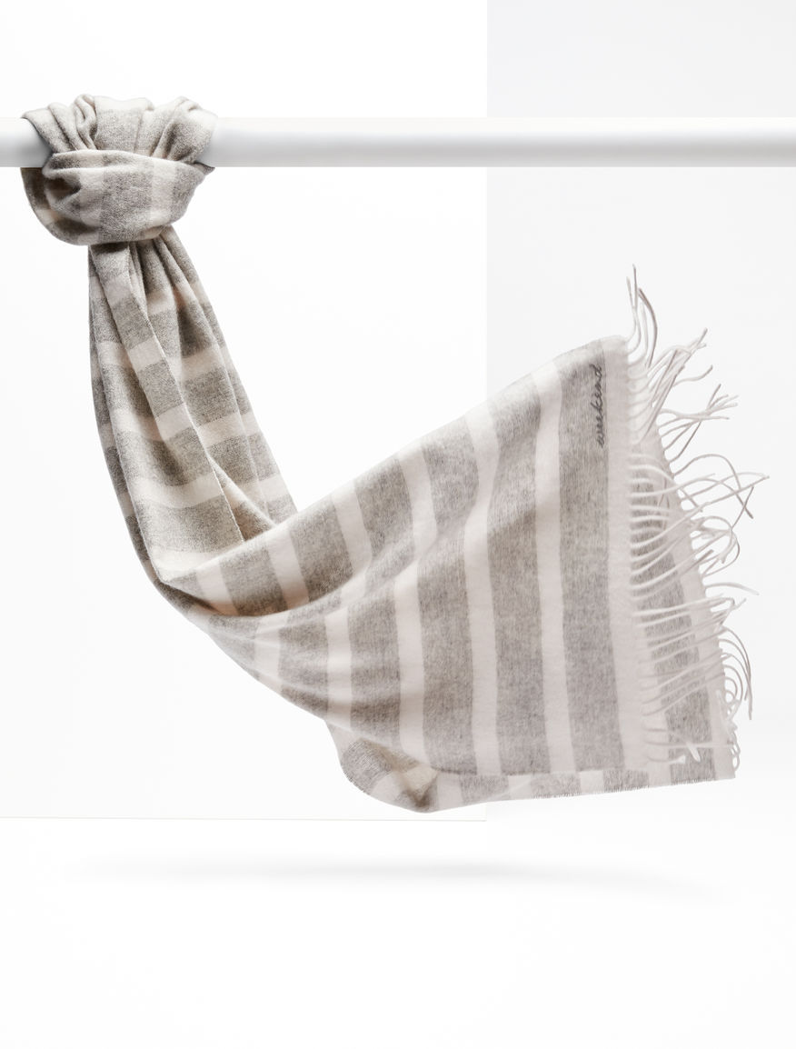 Cashmere scarf Weekend Maxmara Cashmere scarf Weekend Maxmara