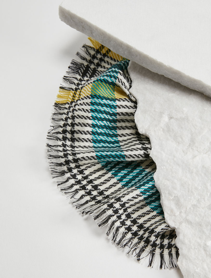 Wool stole Weekend Maxmara Wool stole Weekend Maxmara