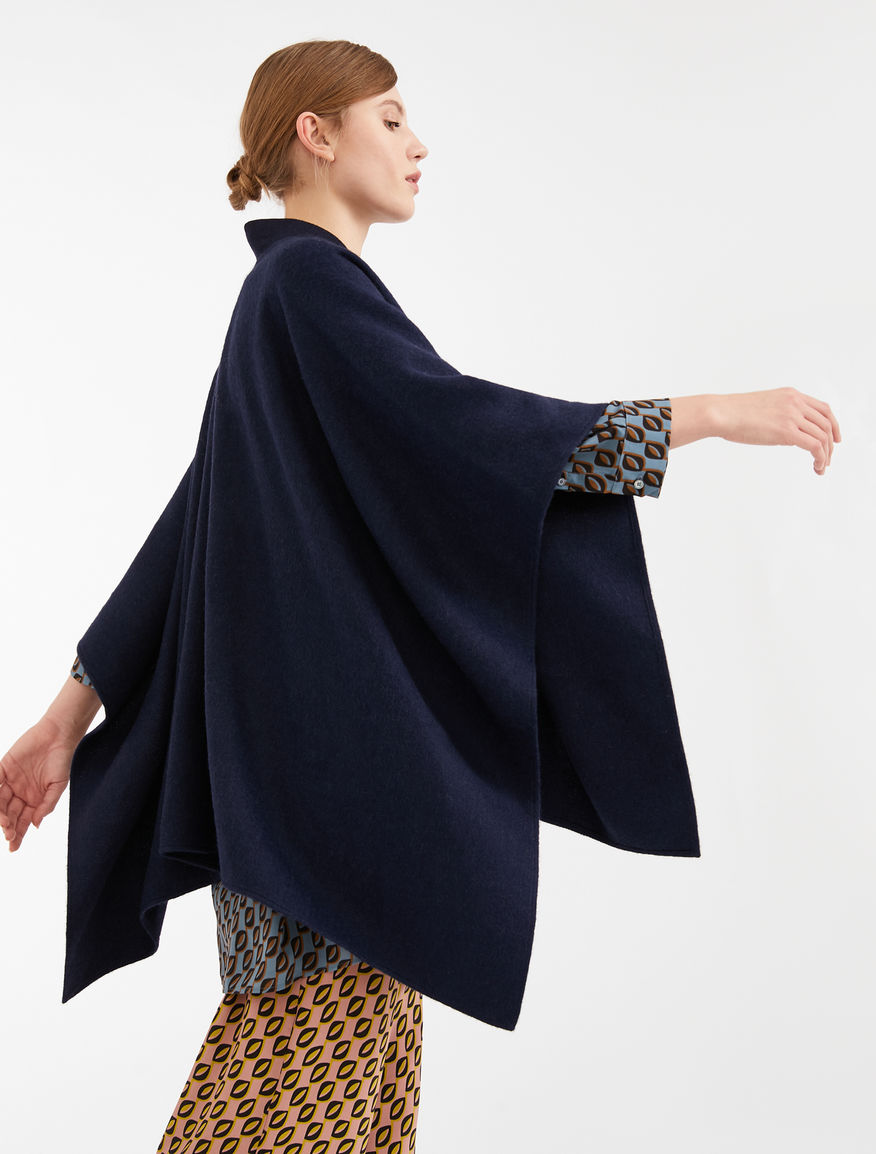 Alpaca cape Weekend Maxmara Alpaca cape Weekend Maxmara