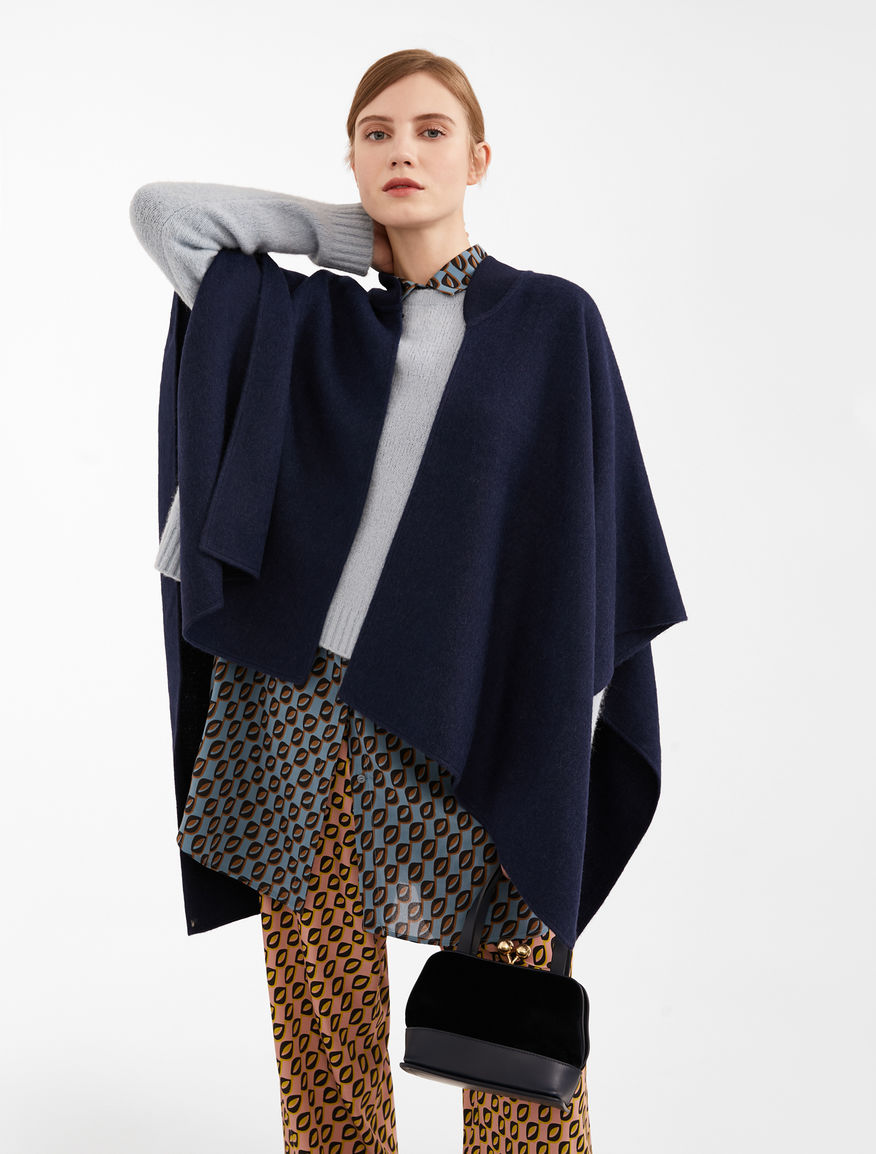 Alpaca cape Weekend Maxmara Alpaca cape Weekend Maxmara