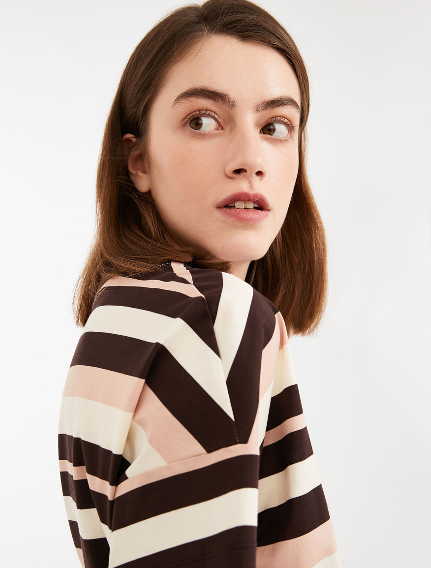 T-shirt in jersey di cotone Weekend Maxmara T-shirt in jersey di cotone Weekend Maxmara